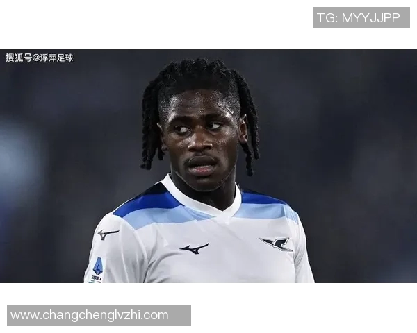 球场之星：聚焦足球界顶尖球员的经典头像与风采